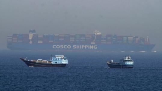 Kaos në Hormuz, ndërsa Irani hap dhe mbyll Ngushticën! Disa anije po kalojnë mes tyre edhe MSC Euribia, kishte mbetur e bllokuar për 40 ditë