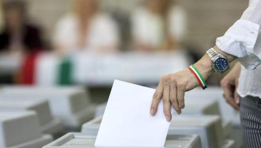 Hungaria drejt një rezultati historik, pjesëmarrja kalon 74%, mbi 5.5 milionë votues deri në orën 17:00