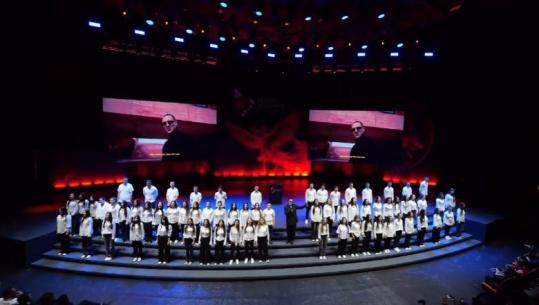 Sot dita e dytë e samitit të Diasporës/ Nga gjuha shqipe te demokracia, 8 panelet e diskutimit