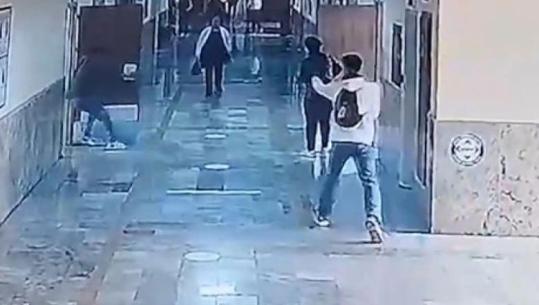 Sulm me armë në një shkollë në Turqi, 16 të plagosur! Autori 19-vjeçar vret veten (VIDEO)