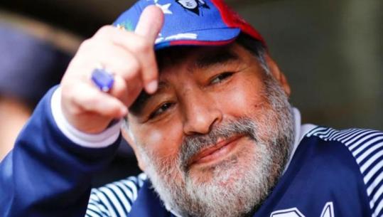 Pas ndërprerjes, vdekja e Diego Maradonës rikthehet në sallën e gjyqit! Nis sot rigjykimi për shtatë të akuzuarit