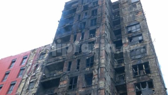 Zjarri që shkrumboi pallatin te ‘Arlis’, reagon kompania ndërtuese: Marrim përsipër rindërtimin, kemi zbatuar standardet e sigurisë në punime