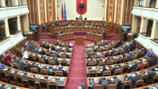 LIVE TV - Kuvend, 4 interpelanca të parashikuara! PD i kërkon sqarime Nufit për shoqërinë ‘KAYO’, diskutime për anulimin e tenderit të portit të Durrësit