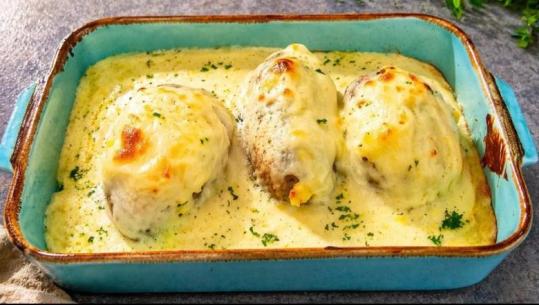 Patate të mbushura me djathë dhe beshamel në furrë nga zonja Albana 