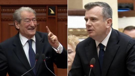 Sali Berisha kallëzohet në GJKKO për shpifje nga Taulant Balla, e akuzoi se nxori nga burgu vëllanë e Suel Çelës