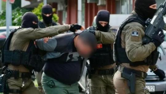 Shkatërrohet karteli ballkanik në Malin e Zi, trafikuan 4 tonë drogë me avion