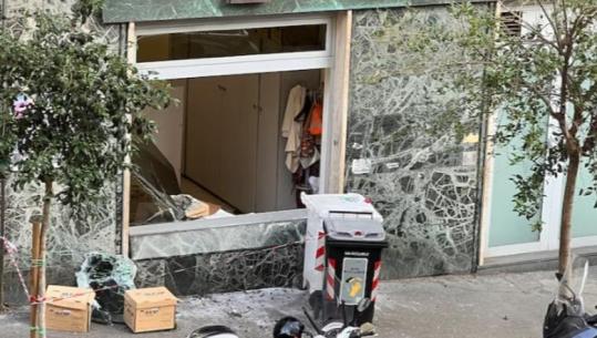 Grabitje si në filma në Itali, dalin pamjet brenda bankës! Kasaforta të shkatërruara dhe kaos