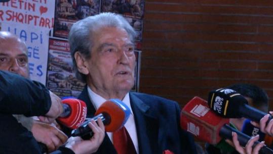 ‘Protesta e radhës, para apo pas zgjedhjeve në parti?’ Berisha refuzon të përgjigjet