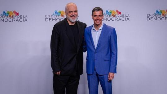 Kryeministri Rama në Spanjë me ftesë të Sanchez në samitin për demokracinë