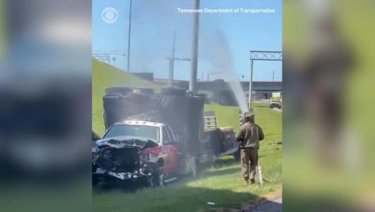 VIDEOLAJM/ Kamioni me 1 milion bletë përmbyset në SHBA, bllokohet autostrada në Tenesi