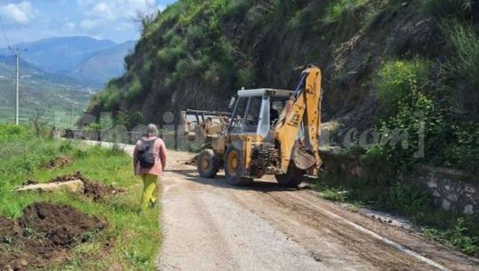 Pas disa muajsh izolimi, banorët e zonës ndërhyjnë për hapjen e rrugës që të çon drejt Parkut Arkeologjik të Finiqit