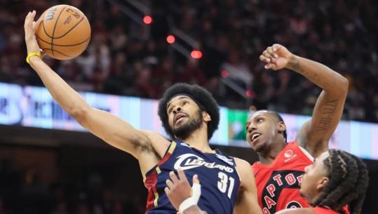 NBA/ Zhvillohen tre ndeshje në play-off, Cleveland fiton kundër Torontos dhe ka shpresë për gjysmëfinalen! New York e Denver zhgënjejnë në shtëpi