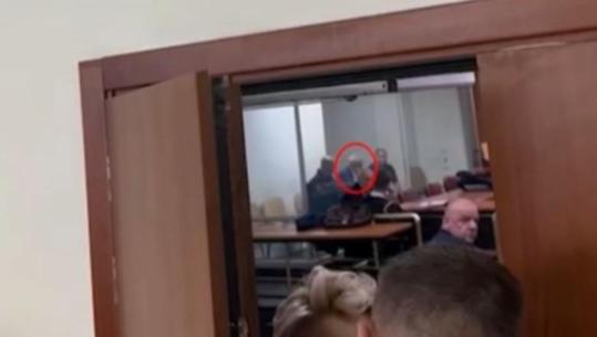 Më 27 prill nis gjyqi në themel, Meta kërkesë për herë të dytë në GJKKO: Mos më mbani në kafaz gjatë seancave