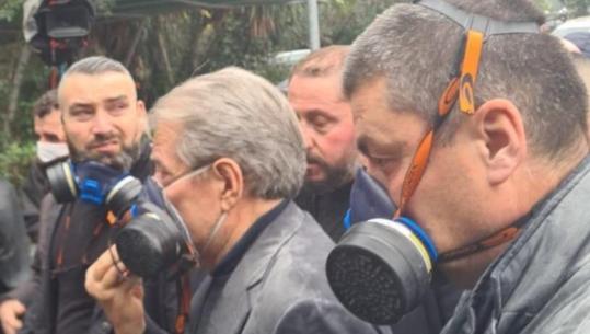 Jakin Marena: Berisha, kryengritja e kthyer në ‘meme’ nga lotët dhe rrënimi i PD