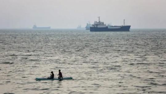 Rihapja e Hormuzit, Irani: E pamundur nëse vijon bllokada amerikane