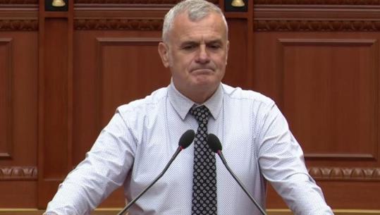 ‘Administratë patronazhistësh’, deputetja e Vlorës i pret me urime deklaratat e Çakërrit: I përshëndes, u shtofshi!