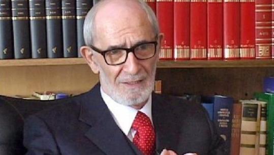 Ndarja nga jeta e akademikut Rexhep Qosja, ish-ambasadori Minxhozi: Rilindasi i fundit i kombit shqiptar