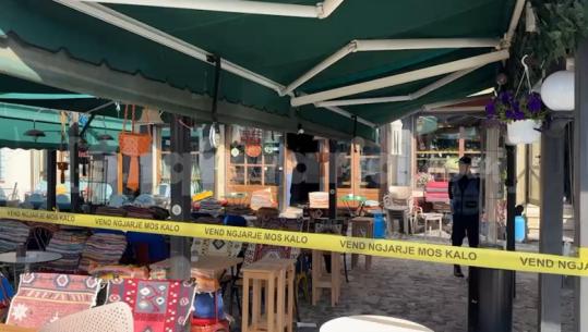 Sherr mes dy pronarëve lokalesh në Korçë, goditen me karrige! Një i plagosur me thikë (VIDEO)