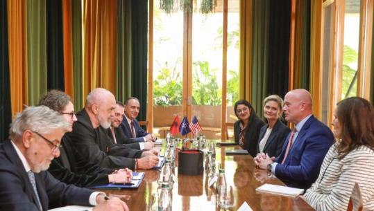 Ambasadori amerikan në NATO: Shqipëria po rrit ndjeshëm kapacitetet në mbrojtjen kibernetike