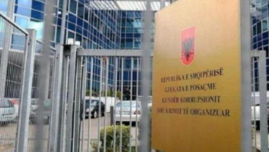 Frrok Çupi: Kafshët e Fermës dhe kafazi i gjykatës