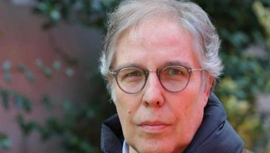 Carlo Bollino: Seancat e GJKKO duhet të jenë të hapura edhe për kamerat dhe televizionet: Mjaft me një ndalim që shkel Kodin