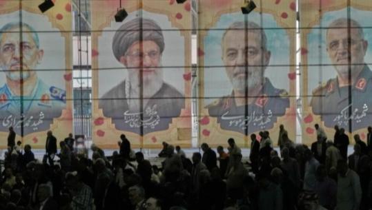 Ekzekutime, arrestime të ‘spiunëve’, shtrëngim i masave ndaj pakicave: Kështu Irani nën rrethim e ashpërson represionin