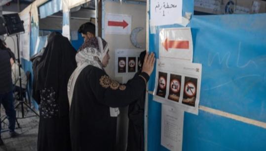 Zgjedhje në Bregun Perëndimor dhe në Gaza, mbi 1.5 milionë njerëz votojnë (por pjesëmarrja është e ulët) Në Rrip nuk votohej që nga viti 2007, enigmë mbetet Hamasi