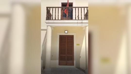 VIDEOLAJM/ Dëmtohet Muzeu Kombëtar i Pavarësisë në Vlorë