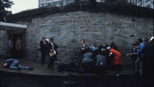 Përsëritet historia, sulmi me armë në darkën e Trump për gazetarët ndodhi në të njëjtin vend ku Ronald Reagan u qëllua 45 vite më parë