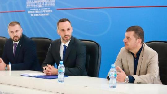 Ministri Lamallari prezanton drejtorin e ri të AMP, Klevis Qosen: Forconi standardet e integritetit në Policinë e Shtetit