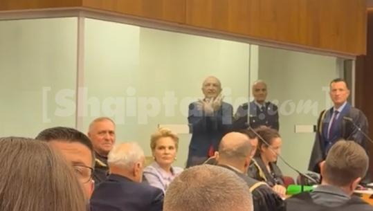 ‘Shkelje e çdo standardi’, Xhixho për seancën e Metës: Mohimi i transparencës, kufizimi i fjalës dhe izolimi janë frikë nga e vërteta! 