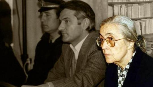 Blushi: Meta në kafazin e xhamit gjatë seancës gjyqësore, shkelje e Kushtetutës dhe KEDNJ! As ndaj Nexhmije Hoxhës dhe Fatos Nanos drejtësia s’ka marrë një masë të tillë