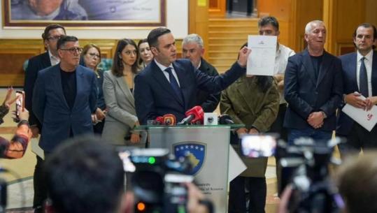 Kosovë/ LDK propozon Vjosa Osmanin për presidente, i garanton 15 vota në Kuvend