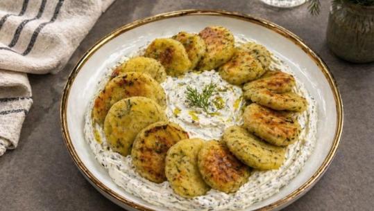 Qofte me patate dhe djathë nga zonja Albana