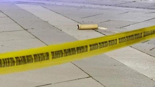 Gjendet një tymuese para Kuvendit të Kosovës, policia në vendngjarje