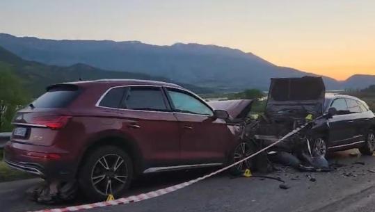 Aksident me 8 të plagosur në aksin rrugor Tepelenë–Krahës (VIDEO)