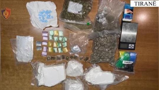 Goditet grupi që shiste lëndë narkotike në Tiranë, arrestohet një person, në kërkim dy të tjerë! Sekuestrohen 1 kg kokainë e kanabis