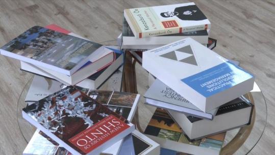 Ambasada e Japonisë i dhuron 150 libra të rinj bibliotekës ‘Agim Spahiu’ në Kukës, kryebashkiaku: Urë miqësie që forcon lidhjet kulturore