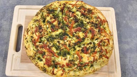 Bukë me hudhër dhe djathë nga zonja Albana