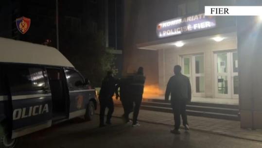 Kanosi me thikë dhe dhunoi të moshuarin për t’i vjedhur paratë, por largohet nga banesa pa marrë asgjë! Shpallet në kërkim 53-vjeçari në Fier (EMRI)