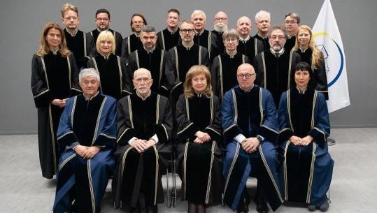 Cenim i drejtësisë/ Raporti britanik për gjyqin ndaj krerëve të UÇK-së: Gjyqtarët si prokurorë të dytë