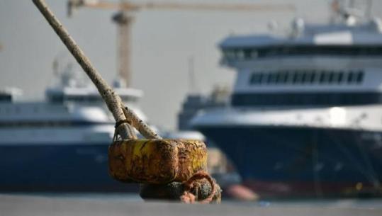 Tragetet dhe transporti publik në Greqi jashtë funksionit më 1 Maj, sindikatat e punëtorëve ngrihen në grevë