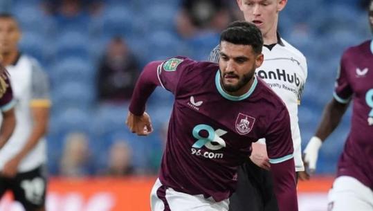 GOLAT/ Michael Jackson i jep 14 minuta lojë Armando Brojës, Burnley humbet 3-1 në Leeds