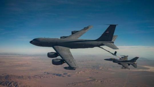 Mbi 100 avionë dhe 15 mijë trupa ushtarakë, Ja çfarë parashikon operacioni amerikan ‘Project Freedom’ për anijet në Ngushticën e Hormuzit