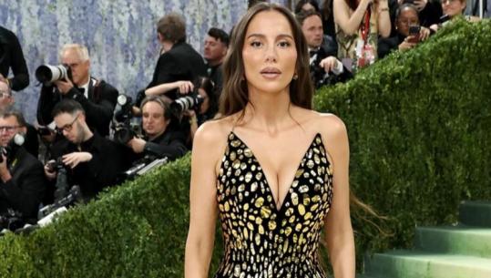 Mira Murati mes yjeve, merr pjesë në Met Gala