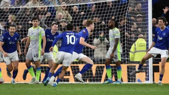 Evertoni i bën nder Arsenalit, ndal Man. Cityn dhe dërgon 'Topçinjtë' te trofeu pas 22 vitesh! Chelsea gjashtë humbje radhazi në Premier League