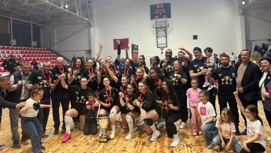 Pogradeci shkruan historinë, shpallet kampion i Shqipërisë në volejboll për vajza! Tripletë për liqenoret