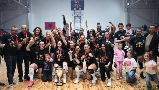 Pogradeci shkruan historinë, shpallet kampion i Shqipërisë në volejboll për vajza! Tripletë për liqenoret