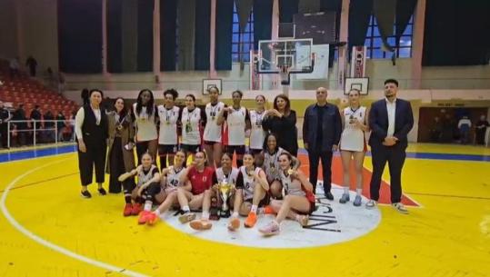 Festë në Vlorë, vajzat e Flamurtarit në basketboll shpallen kampione për herë të 27-të, mposhtën Partizanin edhe në sfidën e tretë finale me shifrat 76-55
