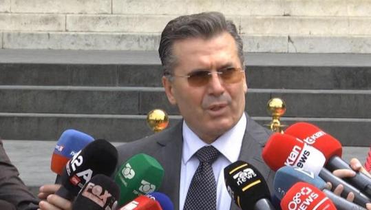 Homazhet për Servet Pëllumbin, Mediu: Një njeri i mençur që i dha dinjitet Kuvendit të Shqipërisë